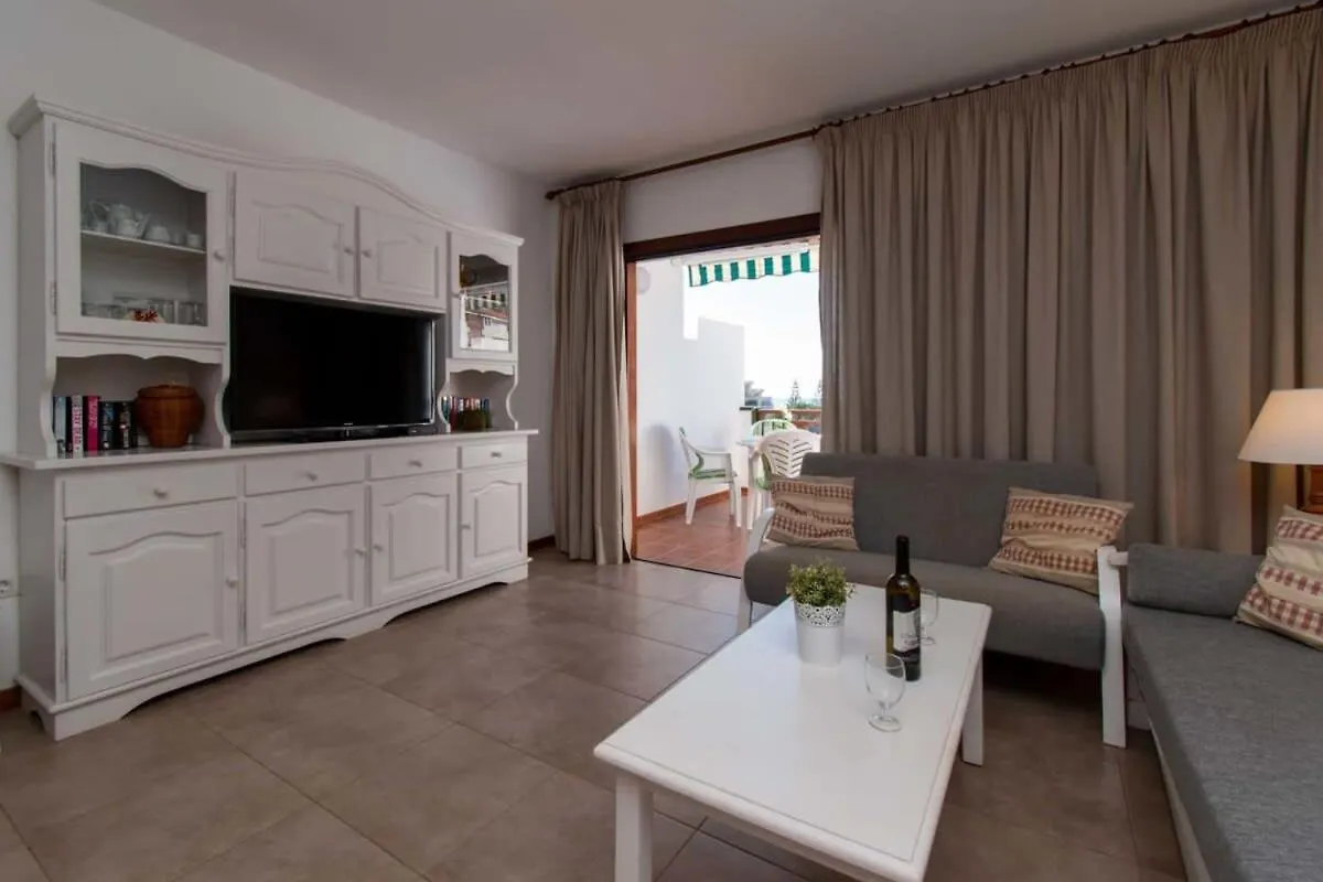 Appartamento Victoria Court II H117 - One Bed With Sunny Balcony Los Cristianos  Los Cristianos (Tenerife)